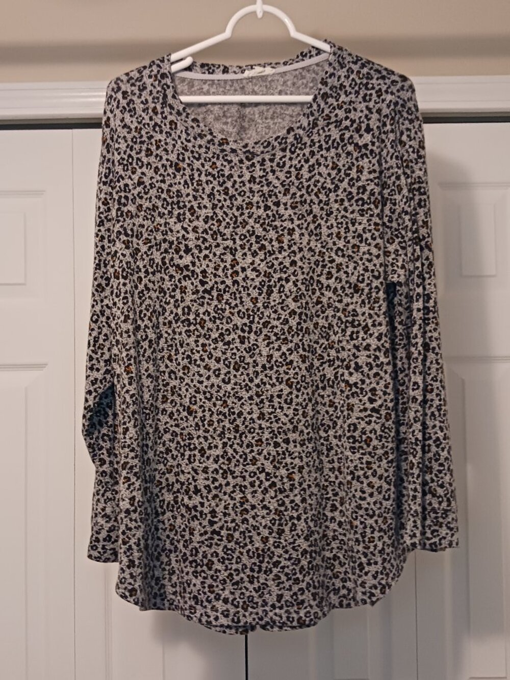#264 3/$18 - Jane Delancey Black/Gray Long Sleeve Top Size 1X